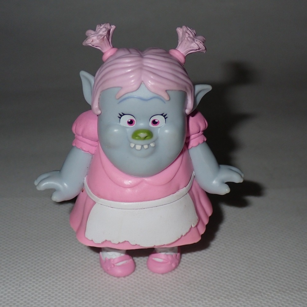Hasbro DreamWorks Trolls Bridget Bergen Figure Pink Dress Small Toy